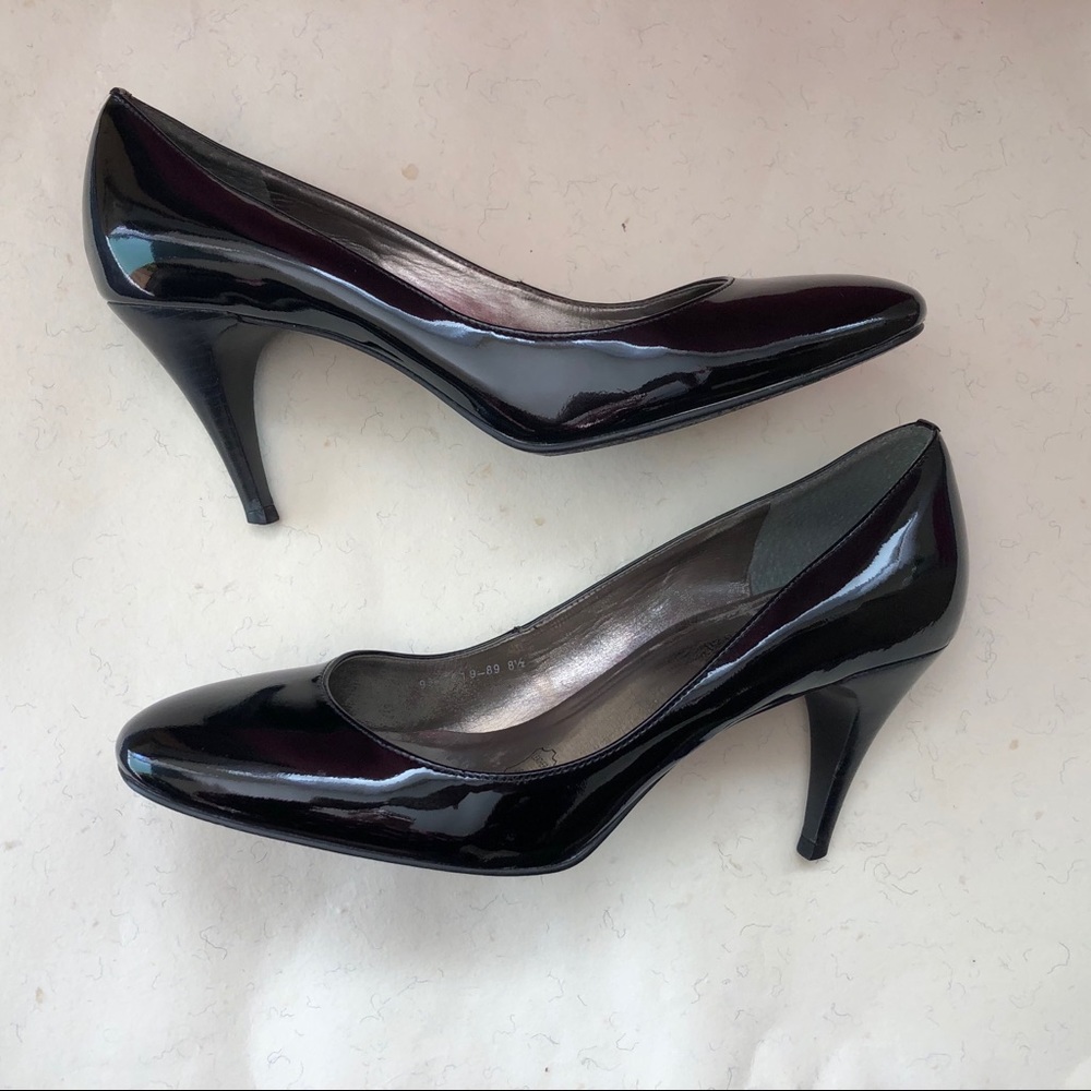 Black patent pumps
